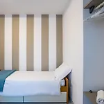 Apartamento Guesthost - Charming 3-story Lakefront Lierna