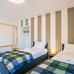 Appartement Guesthost - Charming 3-story Lakefront